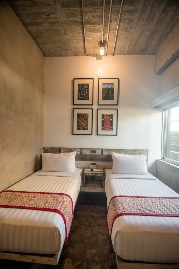 The Bricks Hotel Ντουμαγκέτ Εξωτερικό φωτογραφία