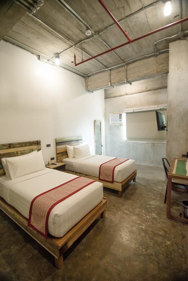 The Bricks Hotel Ντουμαγκέτ Εξωτερικό φωτογραφία