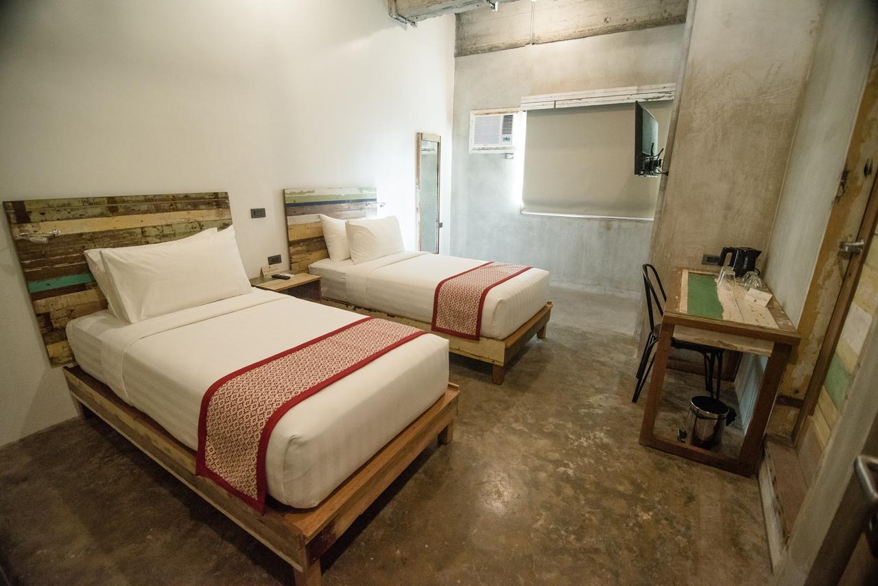 The Bricks Hotel Ντουμαγκέτ Εξωτερικό φωτογραφία
