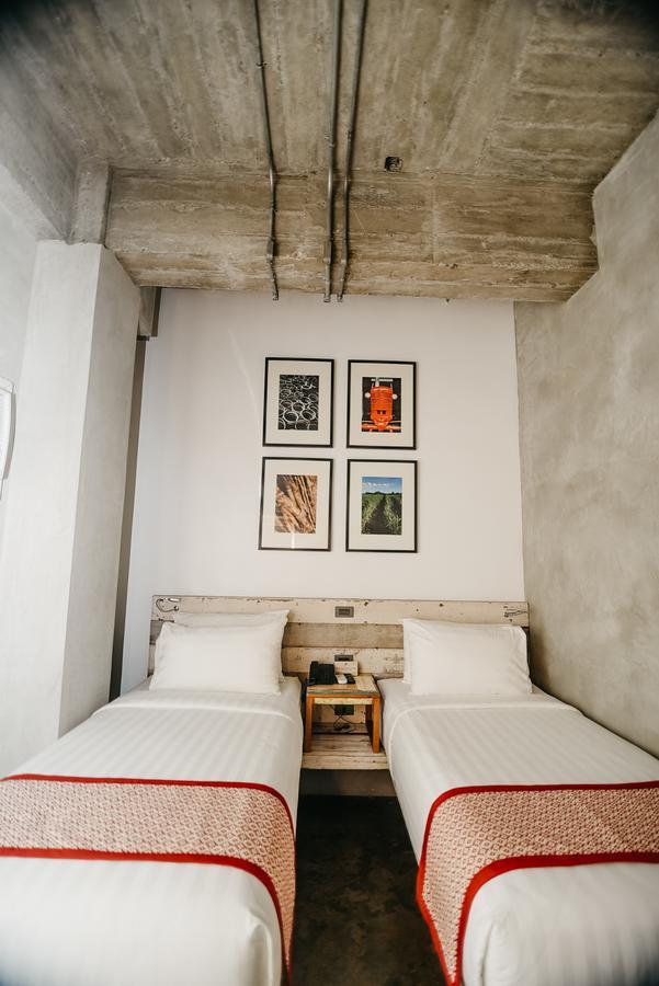 The Bricks Hotel Ντουμαγκέτ Εξωτερικό φωτογραφία