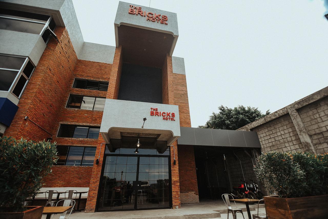 The Bricks Hotel Ντουμαγκέτ Εξωτερικό φωτογραφία